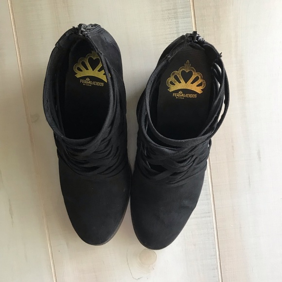 Fergalicious 8.5M Bandana Black Ankle Booties - Picture 3 of 8